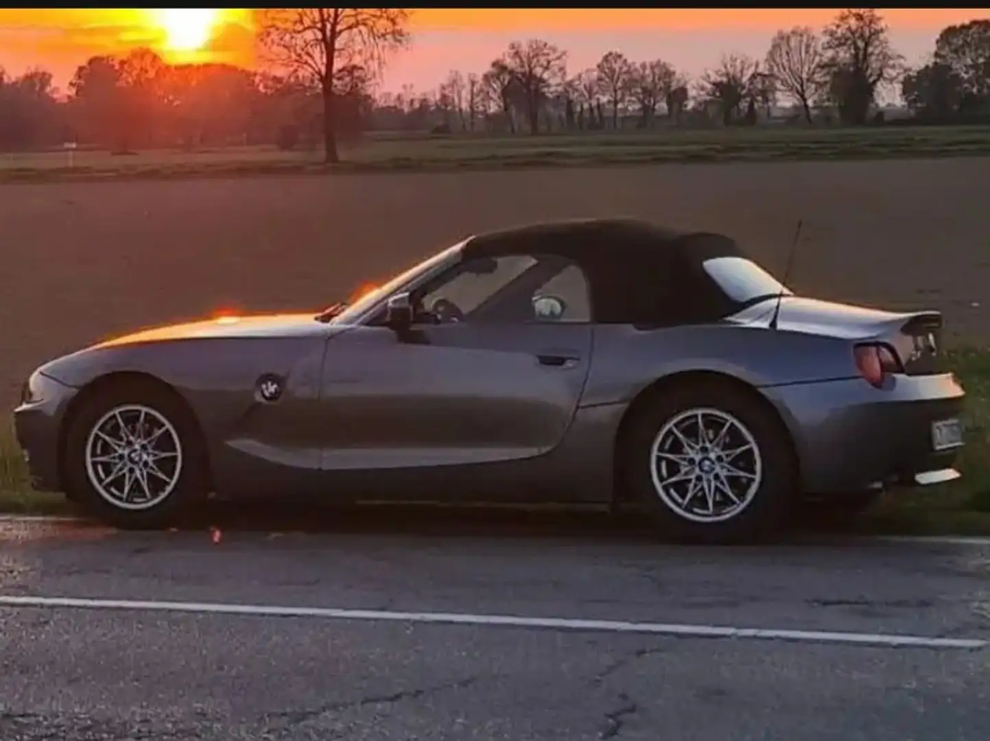 BMW Z4 Roadster 2.2i - 1