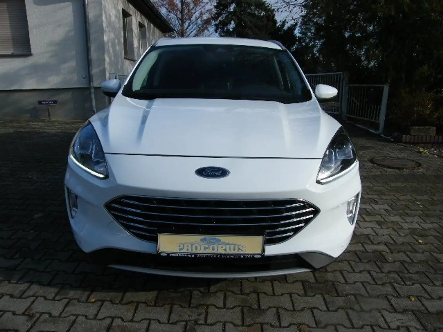 Ford Kuga Titanium-checkh/WIPA/elektr. Hängerk/1A Zust! Weiß - 2