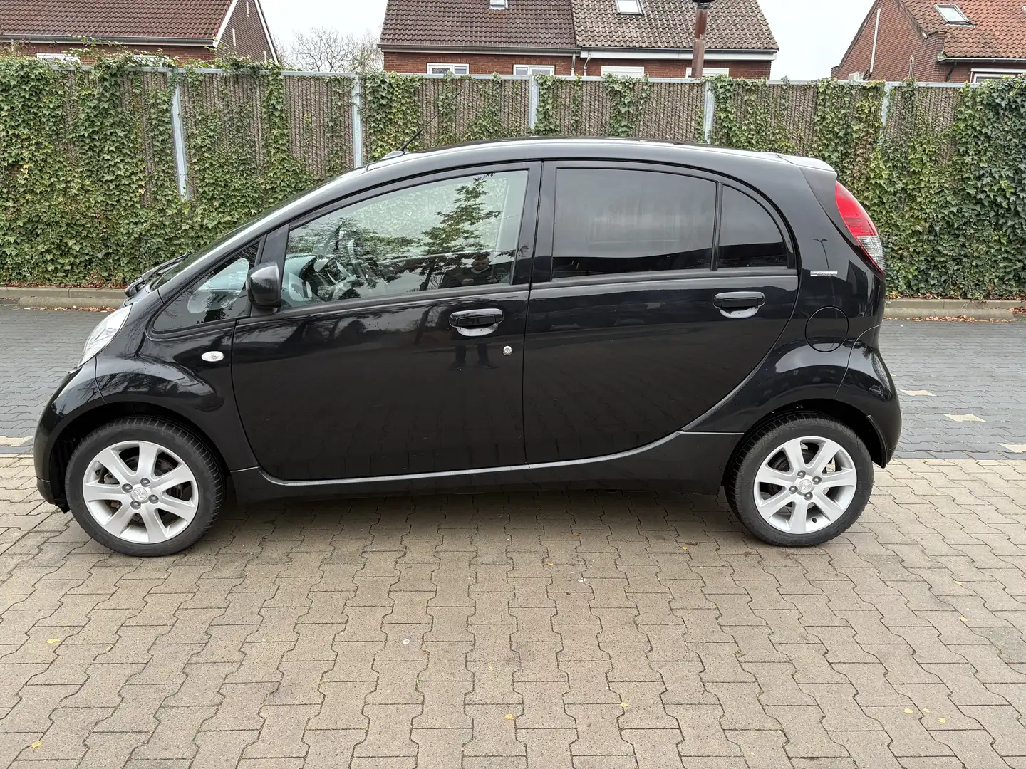 Peugeot iOn Active Negru - 1