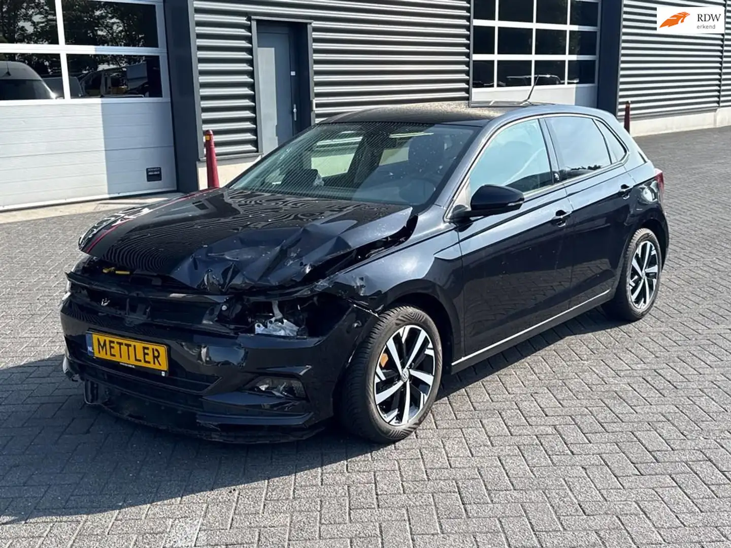 Volkswagen Polo 1.0 Comfortline Business R, Navi, BEATS Audio Zwart - 1