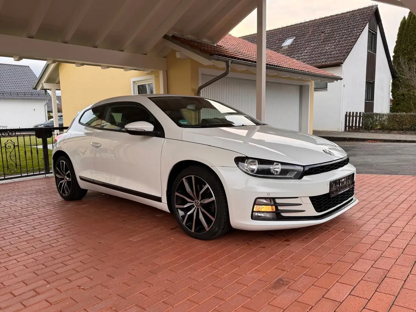 Volkswagen Scirocco **NAVI/SHZ/DAB** Weiß - 2