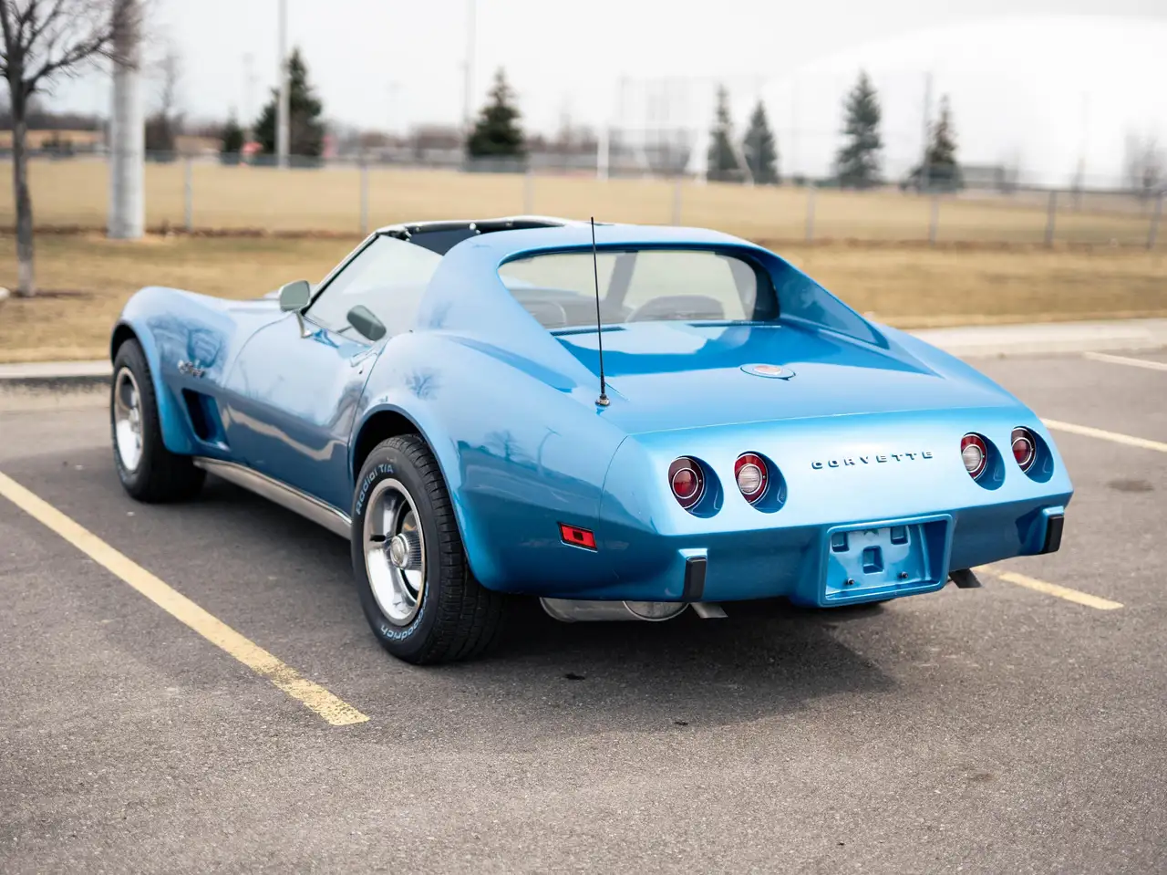 Chevrolet Corvette снимка Chevrolet Corvette
