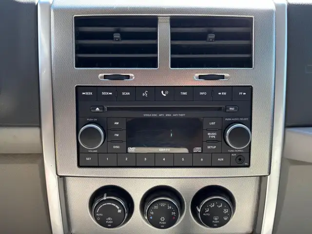 Jeep Cherokee view 15