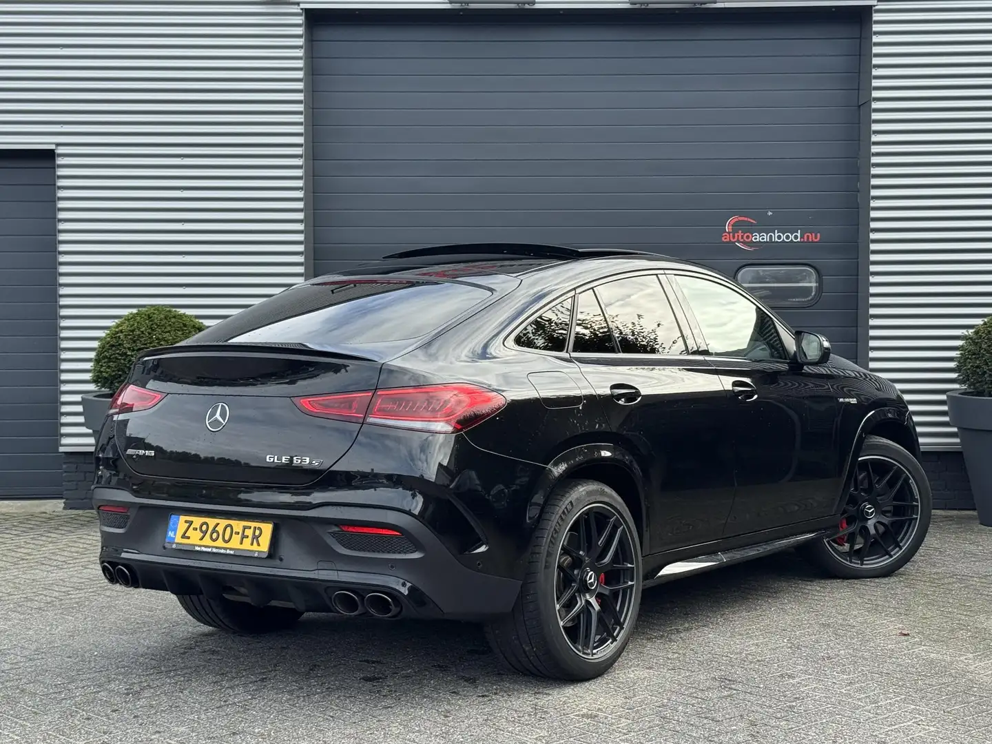 Mercedes-Benz GLE 63 AMG Coupé S 4MATIC+ | Panoramadak | 360* Camera | Luch Zwart - 2