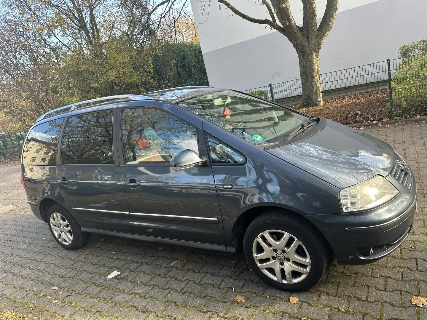 Volkswagen Sharan 1.9 TDI Family - 2