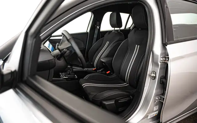 Opel Corsa view 8