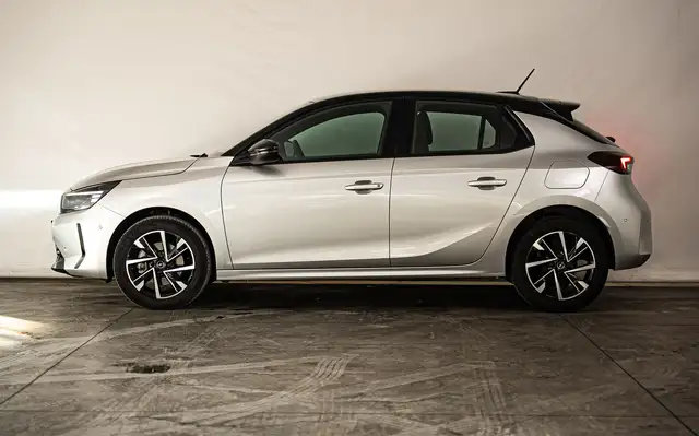 Opel Corsa view 3