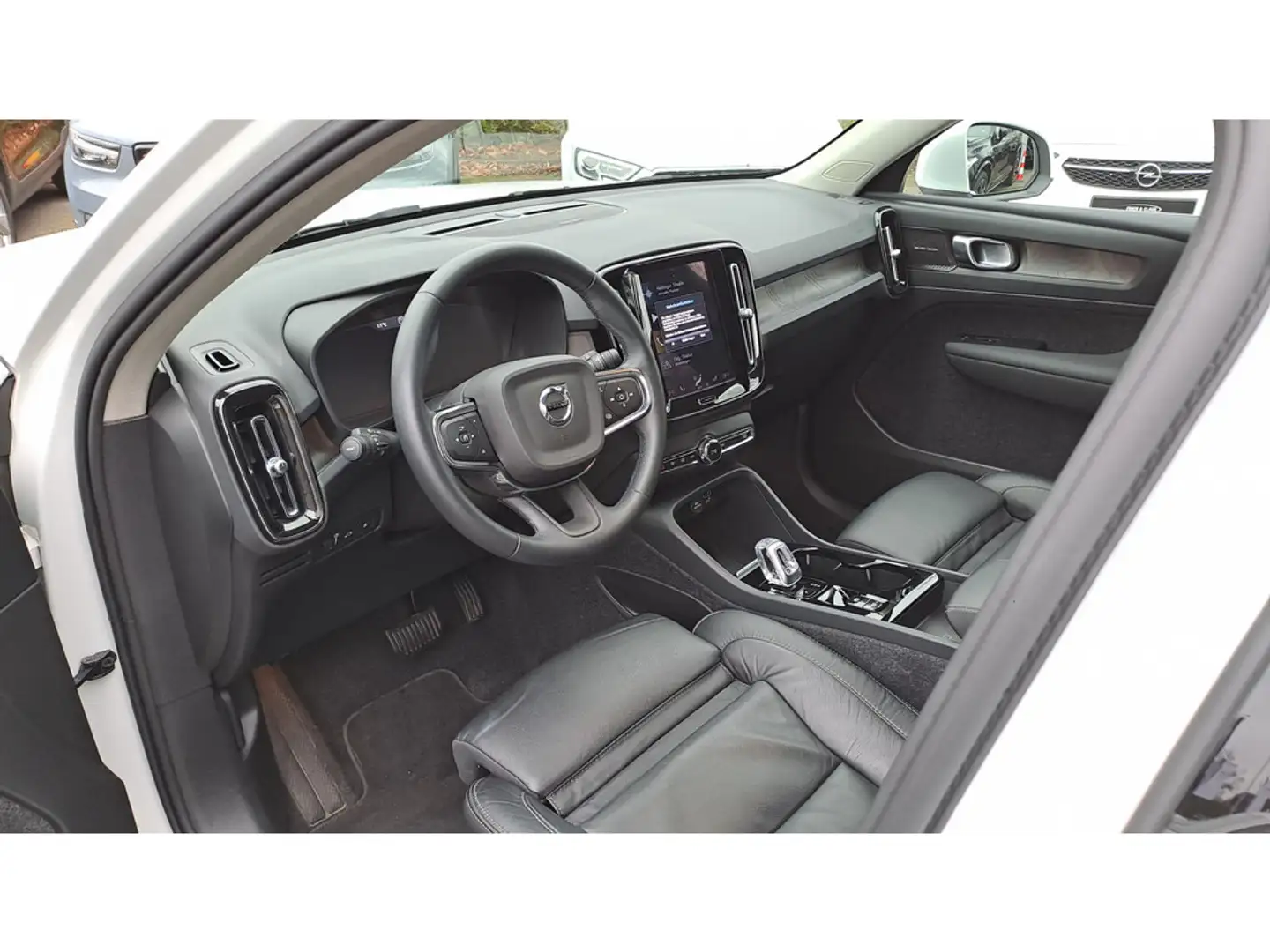 Volvo XC40 T4 Recharge Plus Bright Weiß - 2