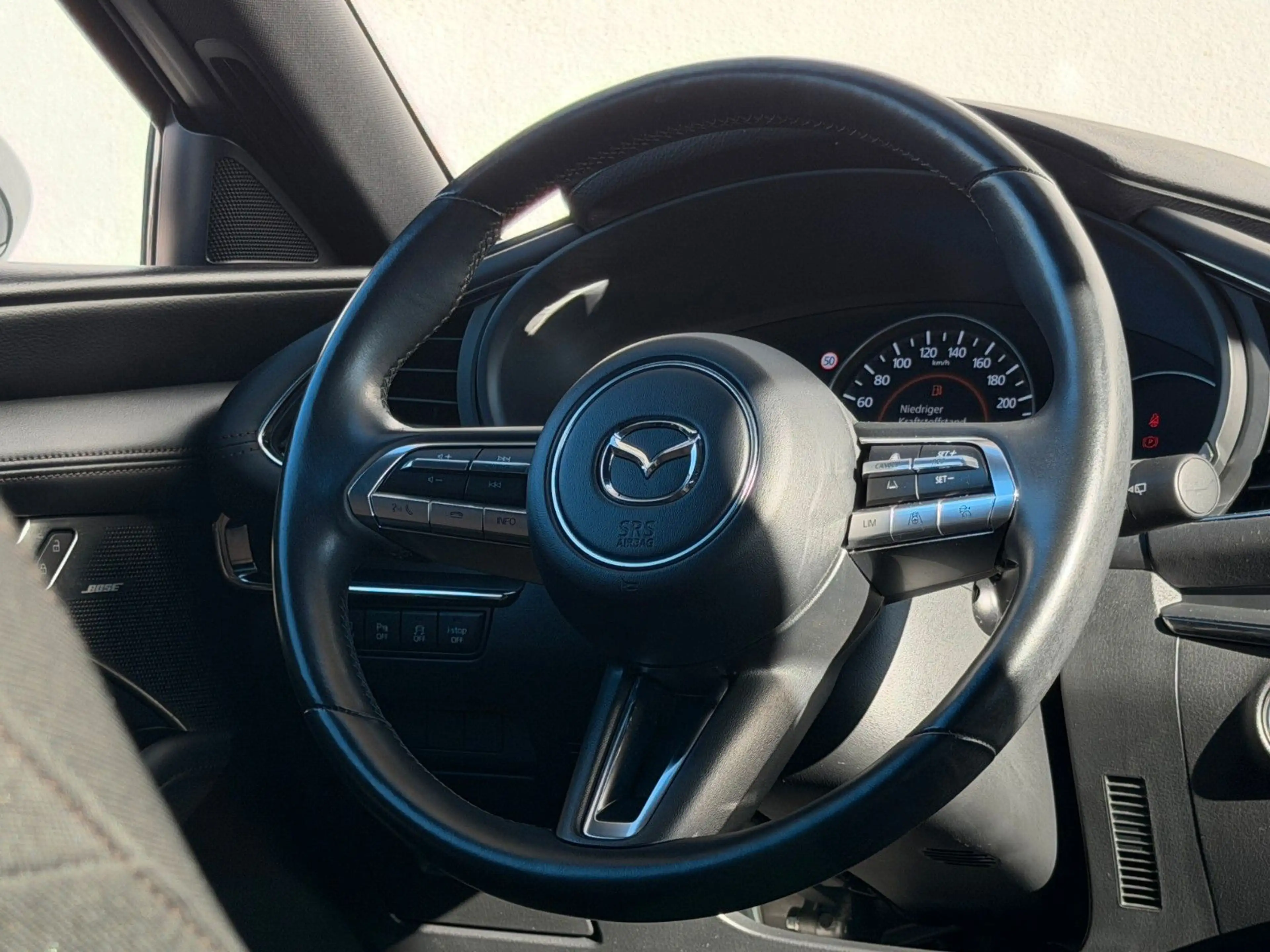 Mazda 3 Lim. Selection BOSE*ACC*360 KAMERA*HuD*DAB* — photo 10