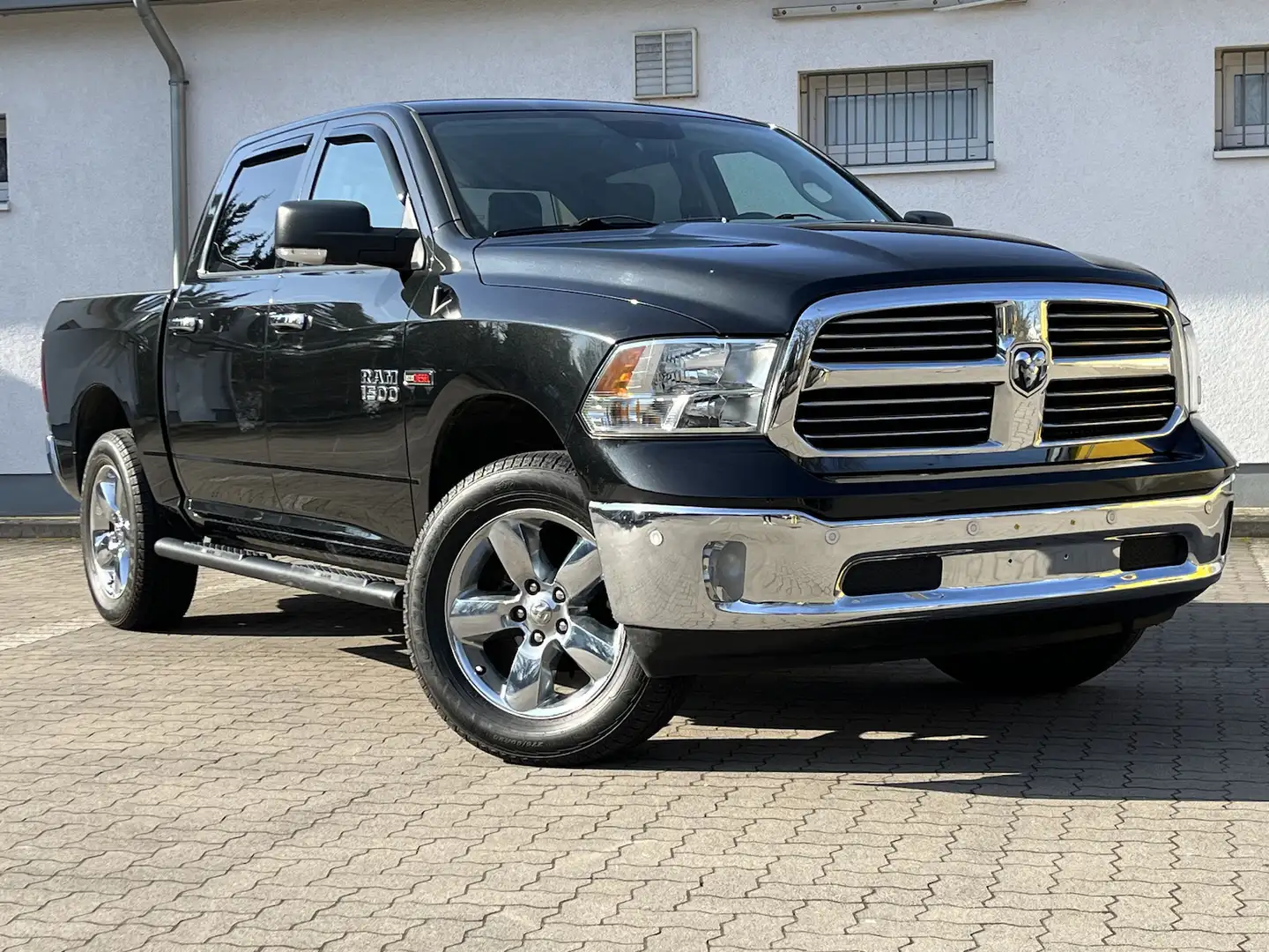 Dodge RAM 1500 Bighorn 3.0 EcoDiesel Crew PDC Navi AHK Noir - 2