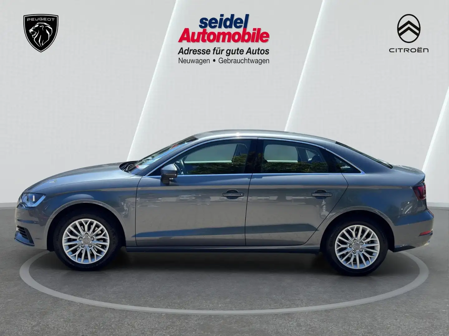 Audi A3 1.4 TFSI Ambiente 4 Türer, 1.Hand, Leder, SHZ Grau - 2