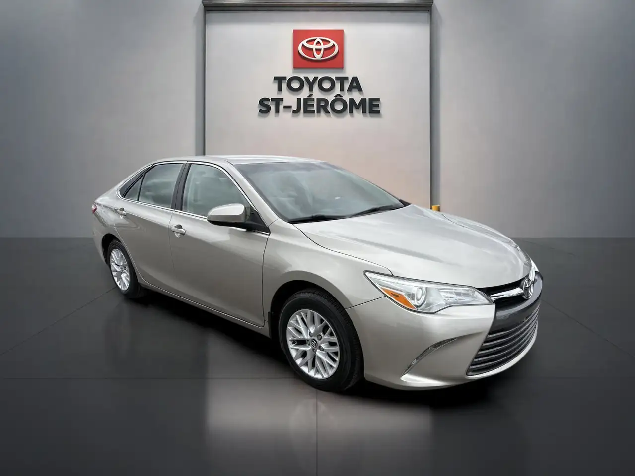 Toyota Camry снимка Toyota Camry