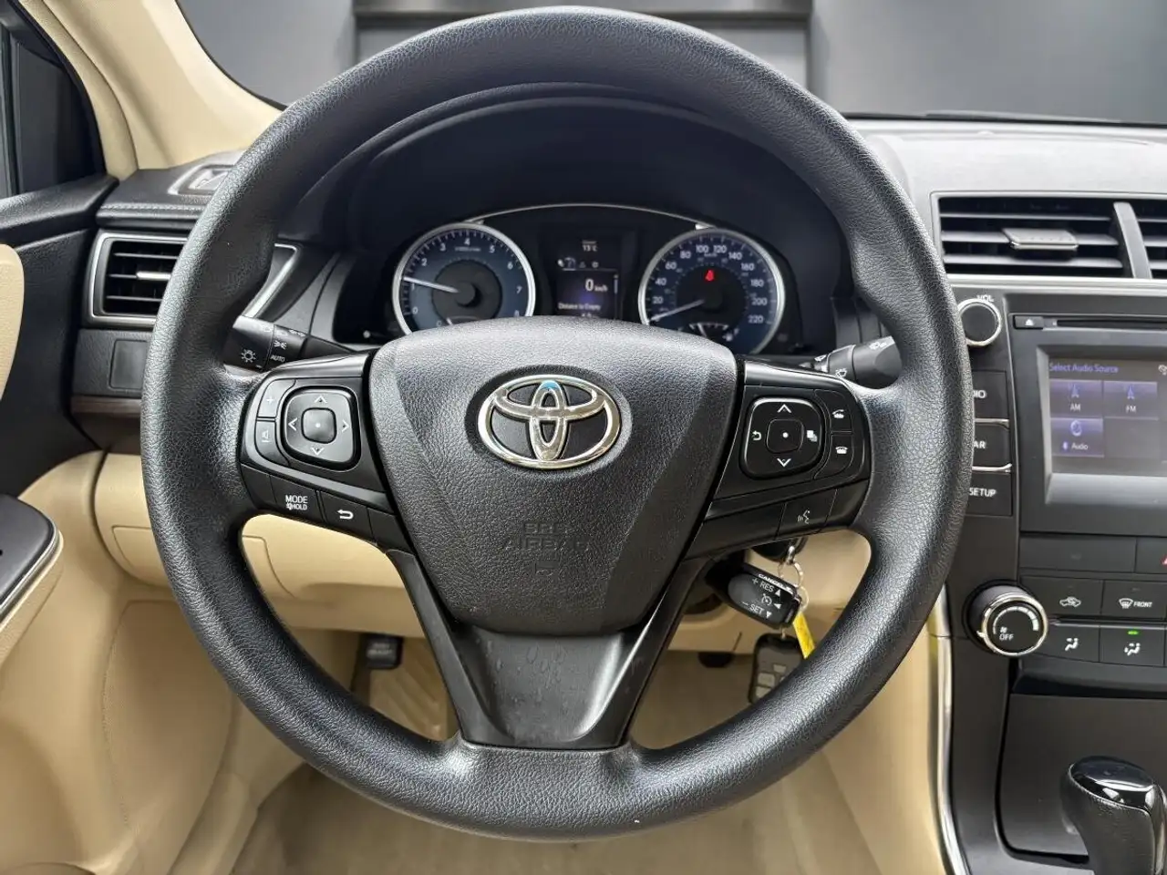 Toyota Camry снимка Toyota Camry