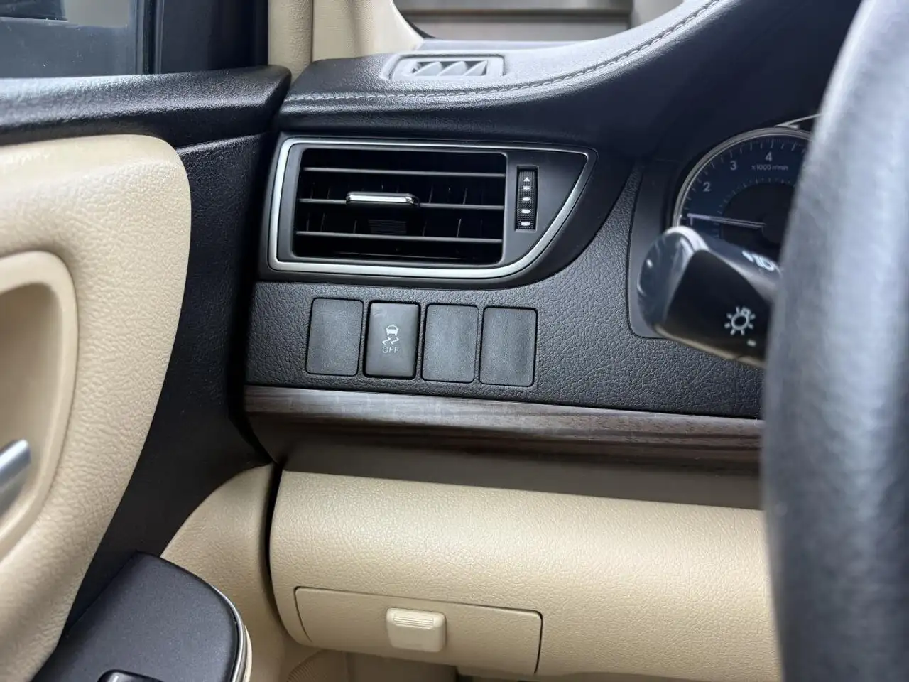 Toyota Camry снимка Toyota Camry