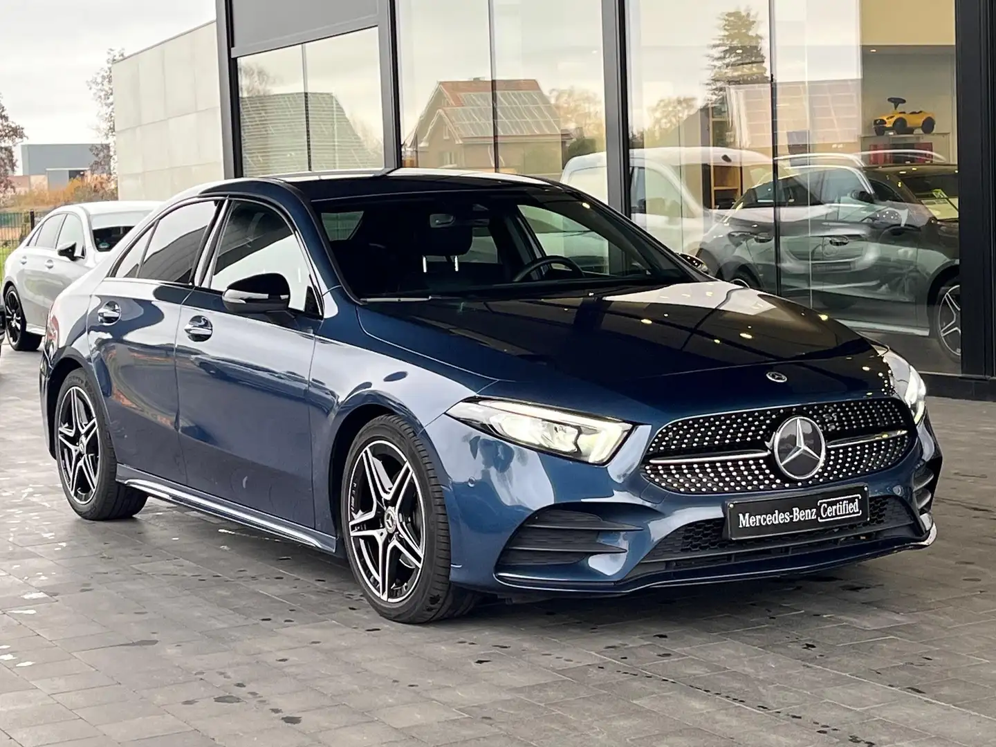 Mercedes-Benz A 180 d AMG Line Blu/Azzurro - 2