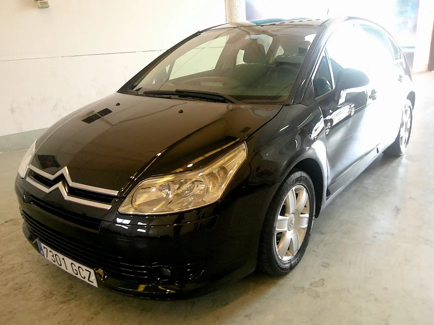 Citroen C4 1.4i 16v LX Noir - 1