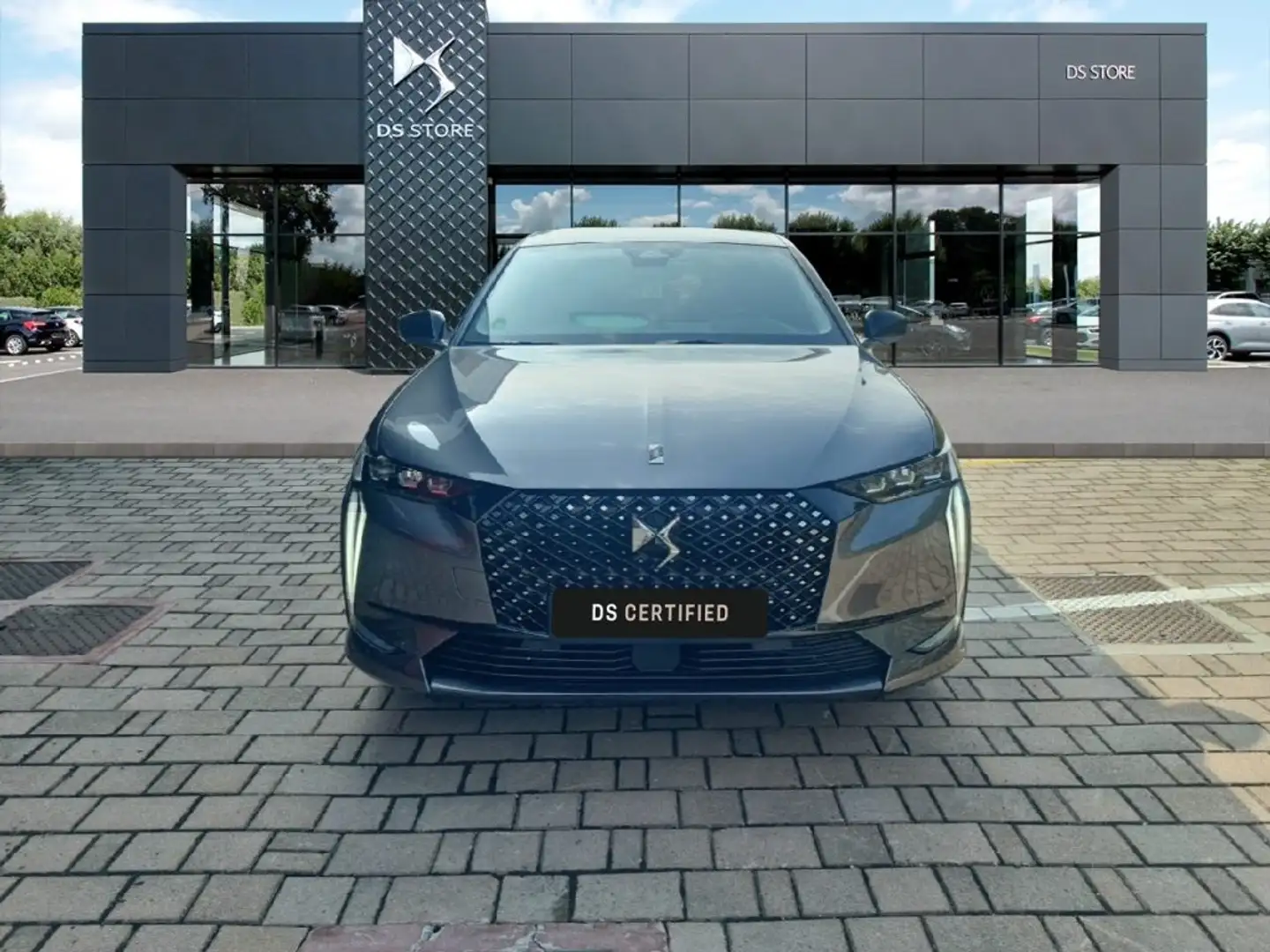 DS Automobiles DS 4 HYBDIRD 145CV ÉTOILE ALCANTARA Gris - 2