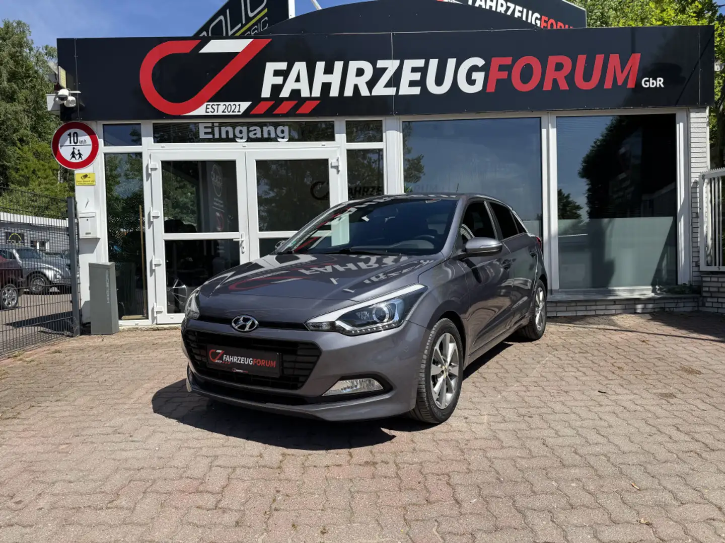 Hyundai i20 YES! Plus *Rückfahrkamera Grijs - 1