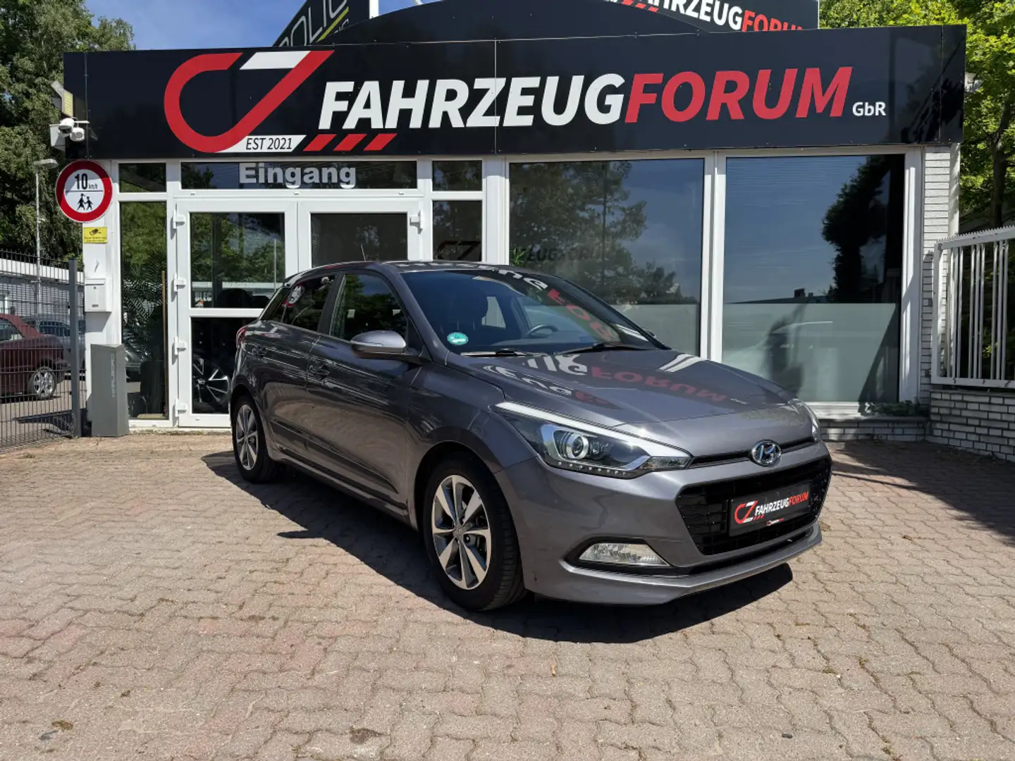 Hyundai i20 YES! Plus *Rückfahrkamera Grijs - 2