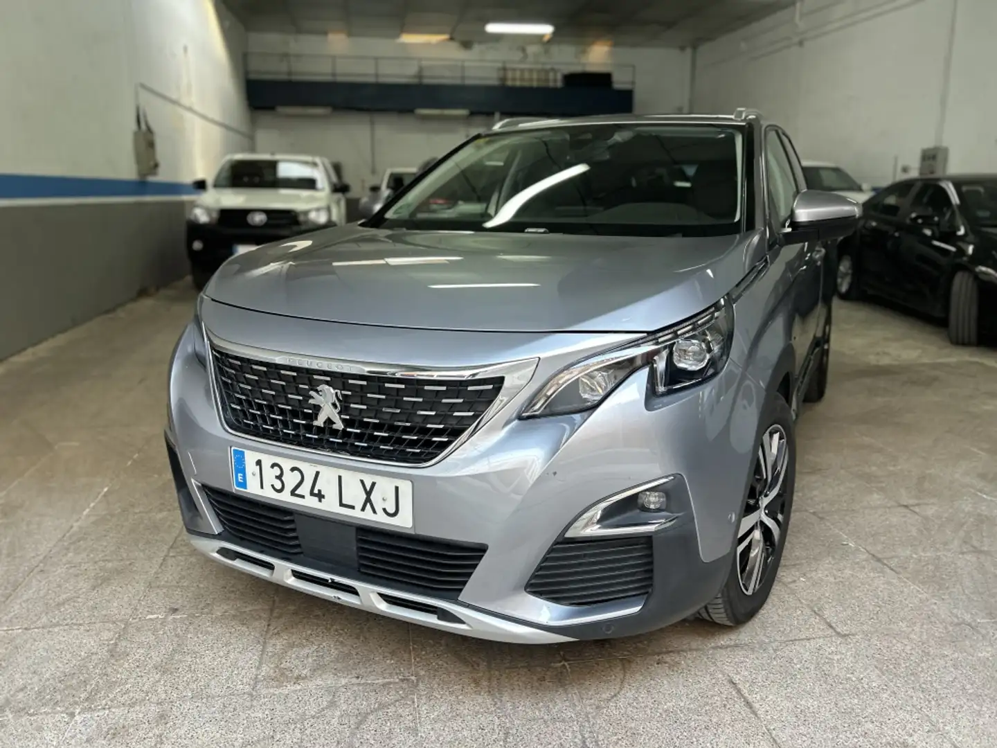 Peugeot 3008 1.5BlueHDi Allure S&S EAT8 130 Gris - 2
