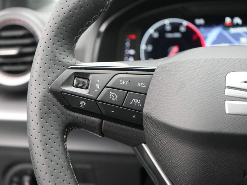 SEAT Ibiza FR Black Edition DSG LED NAVI KAM ACC V — photo 7