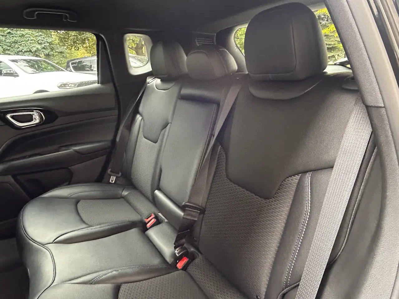 Jeep Compass снимка Jeep Compass