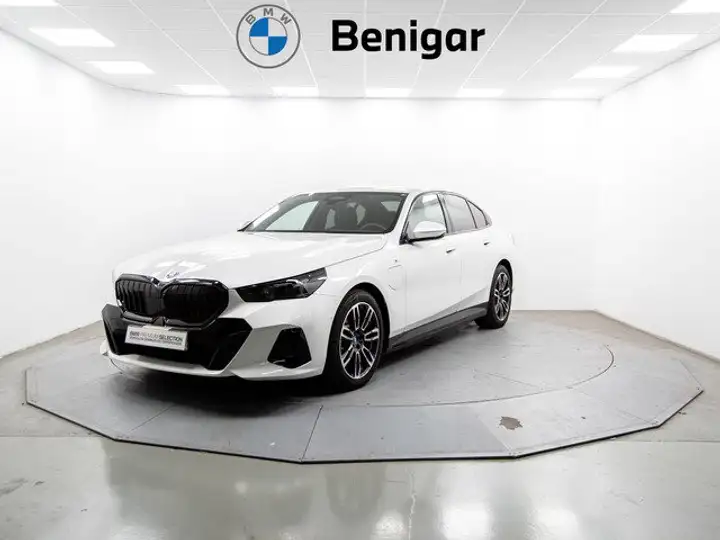 BMW Serie 5 530e (G61) 2025