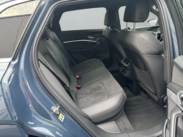 Audi Q8 E-Tron view 13