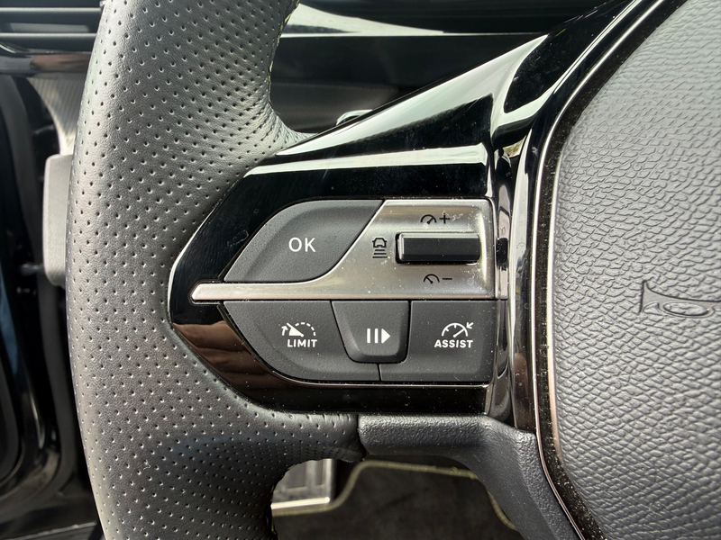 Peugeot 408 1.6 HYBRID 225PK EAT8 GT Plug-in SOH 100% — photo 10