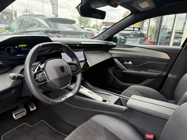 Peugeot 408 view 7