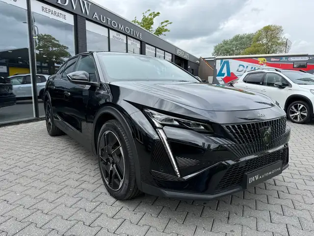 Peugeot 408 view 5