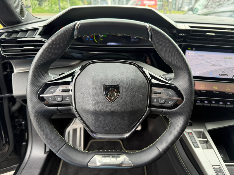 Peugeot 408 1.6 HYBRID 225PK EAT8 GT Plug-in SOH 100% — photo 9