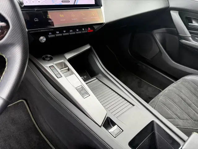 Peugeot 408 view 13