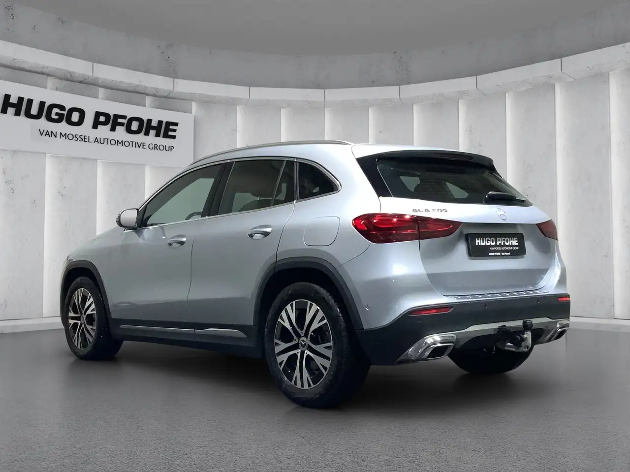 Mercedes-Benz GLA 200 Progressive (EURO 6e) 3