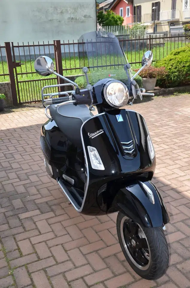 Vespa GTS Super 300