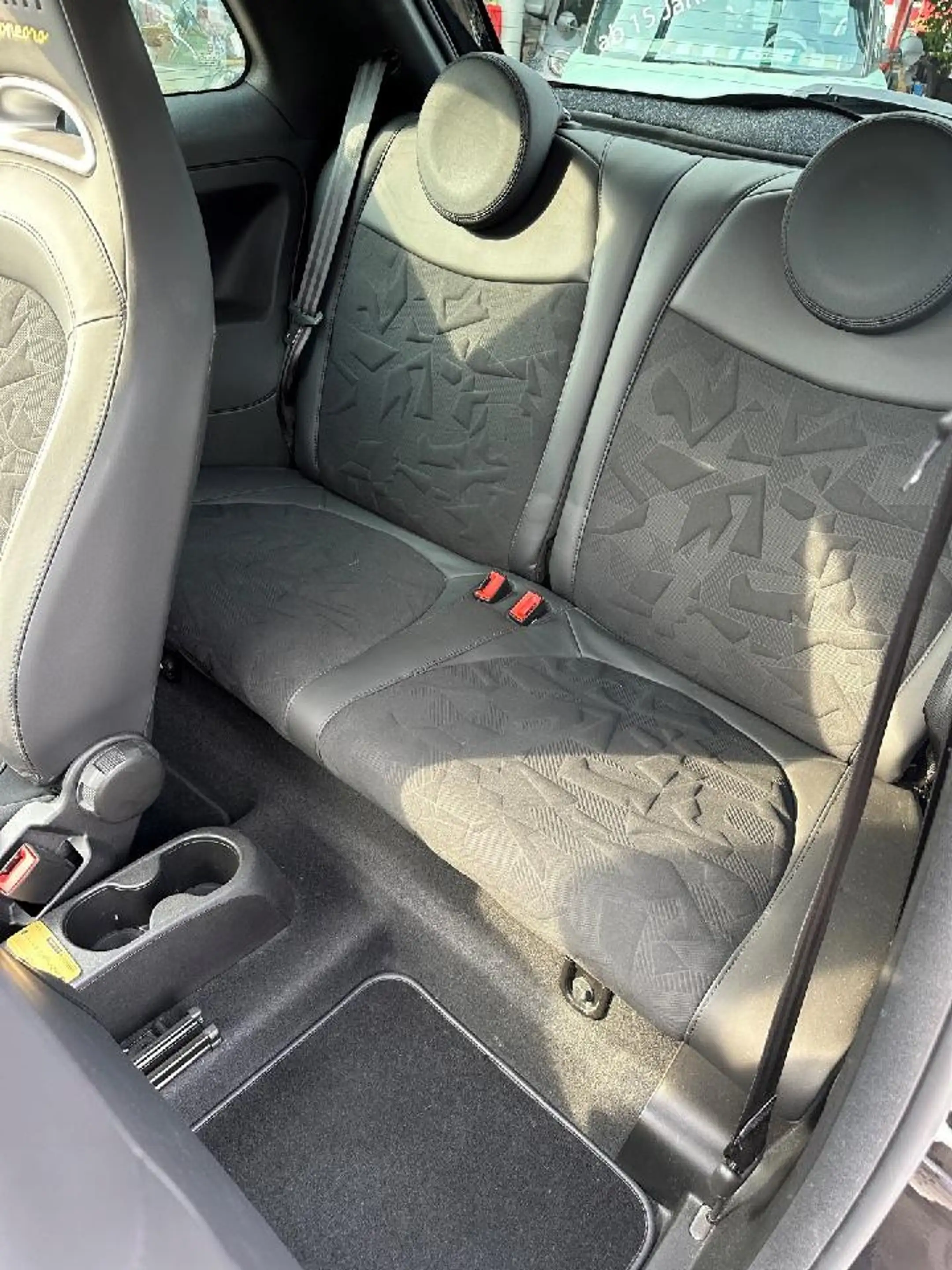 Abarth 500 595 Scorpioneoro — photo 10