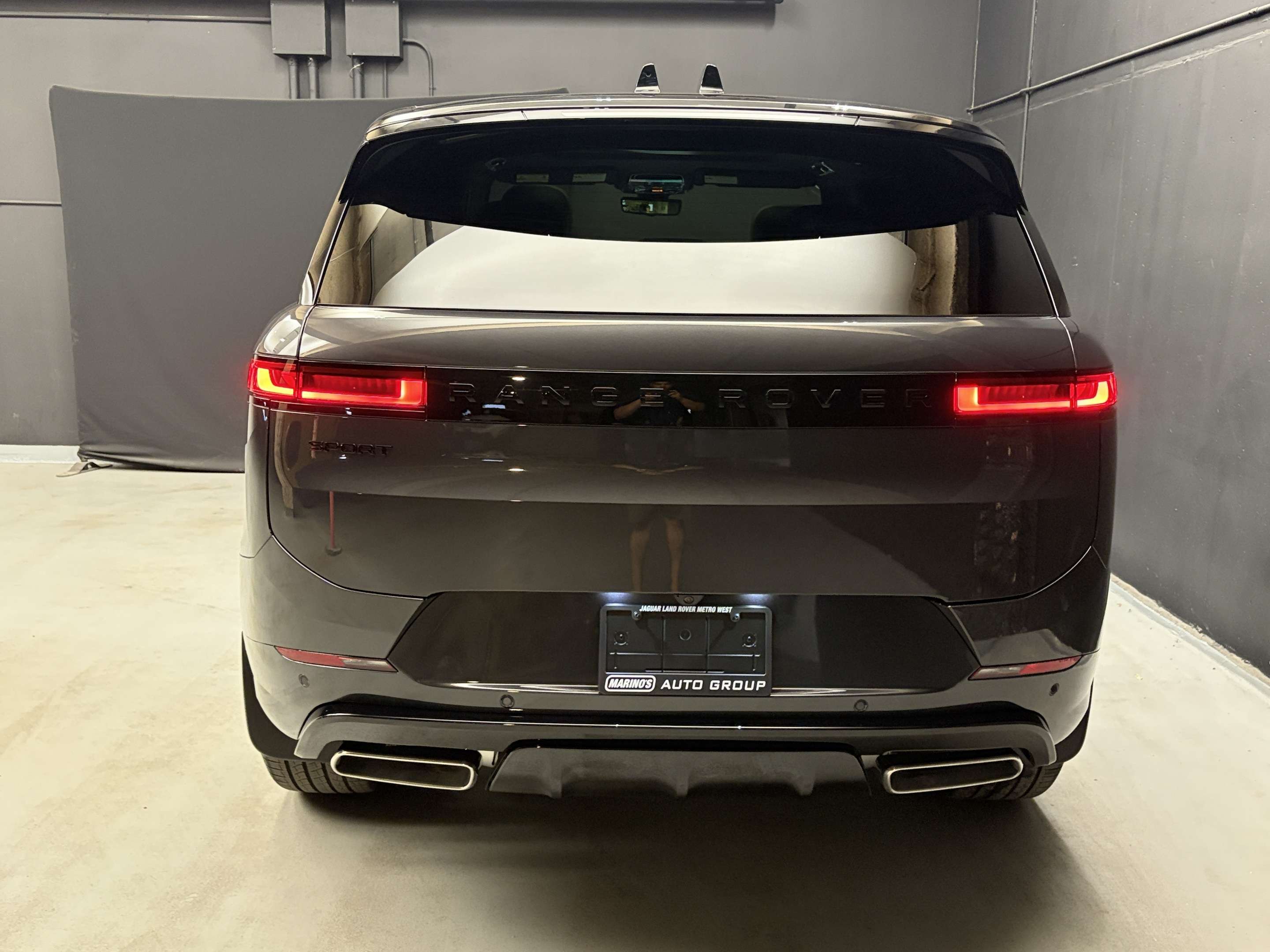 2026 Land Rover Range Rover Sport Dynamic HSE thumb 6