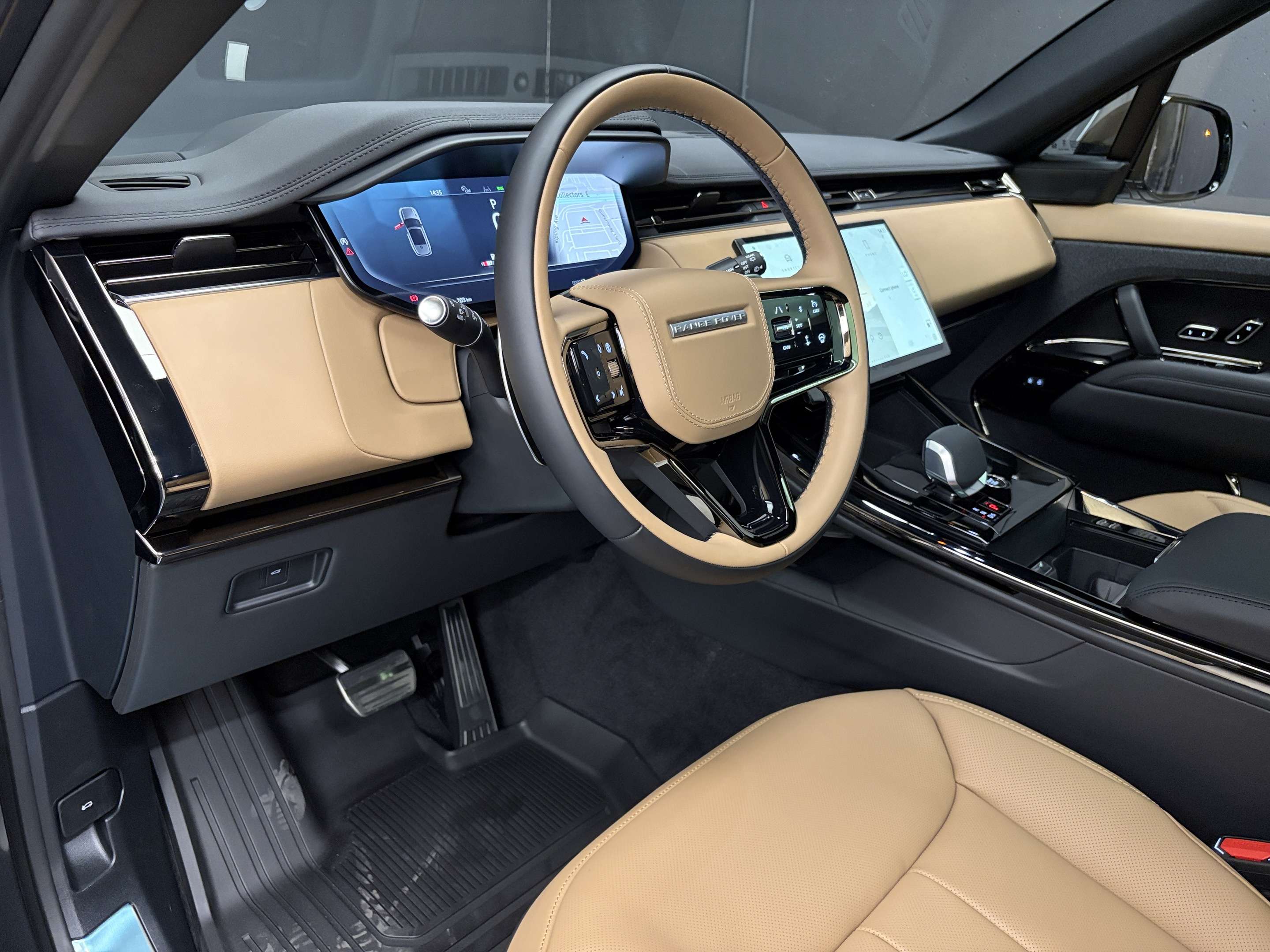 2026 Land Rover Range Rover Sport Dynamic HSE thumb 8