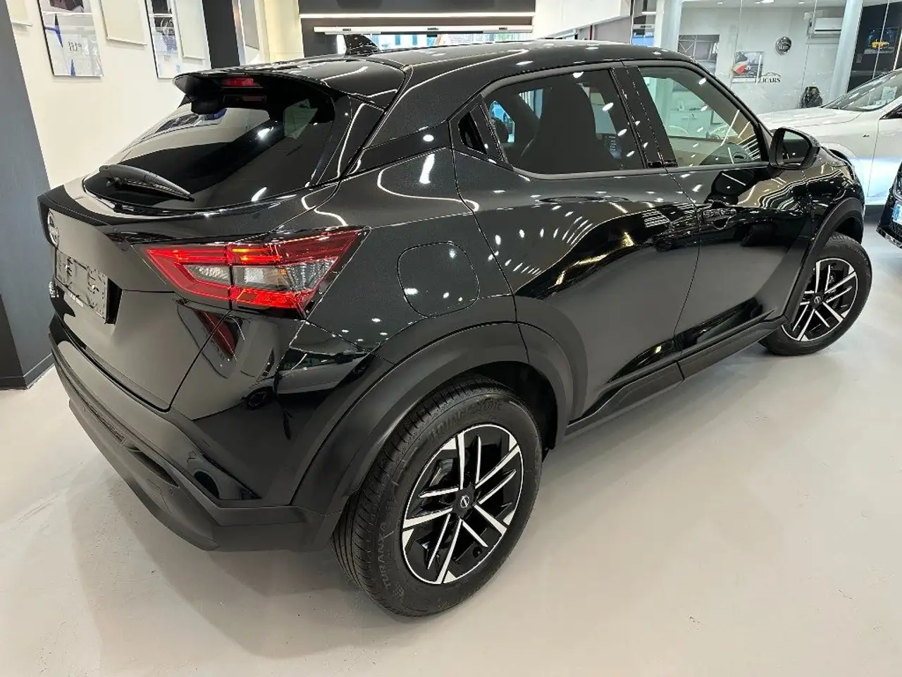 Nissan Juke 1.0 DIG-T 114 CV DCT N-Connecta 6