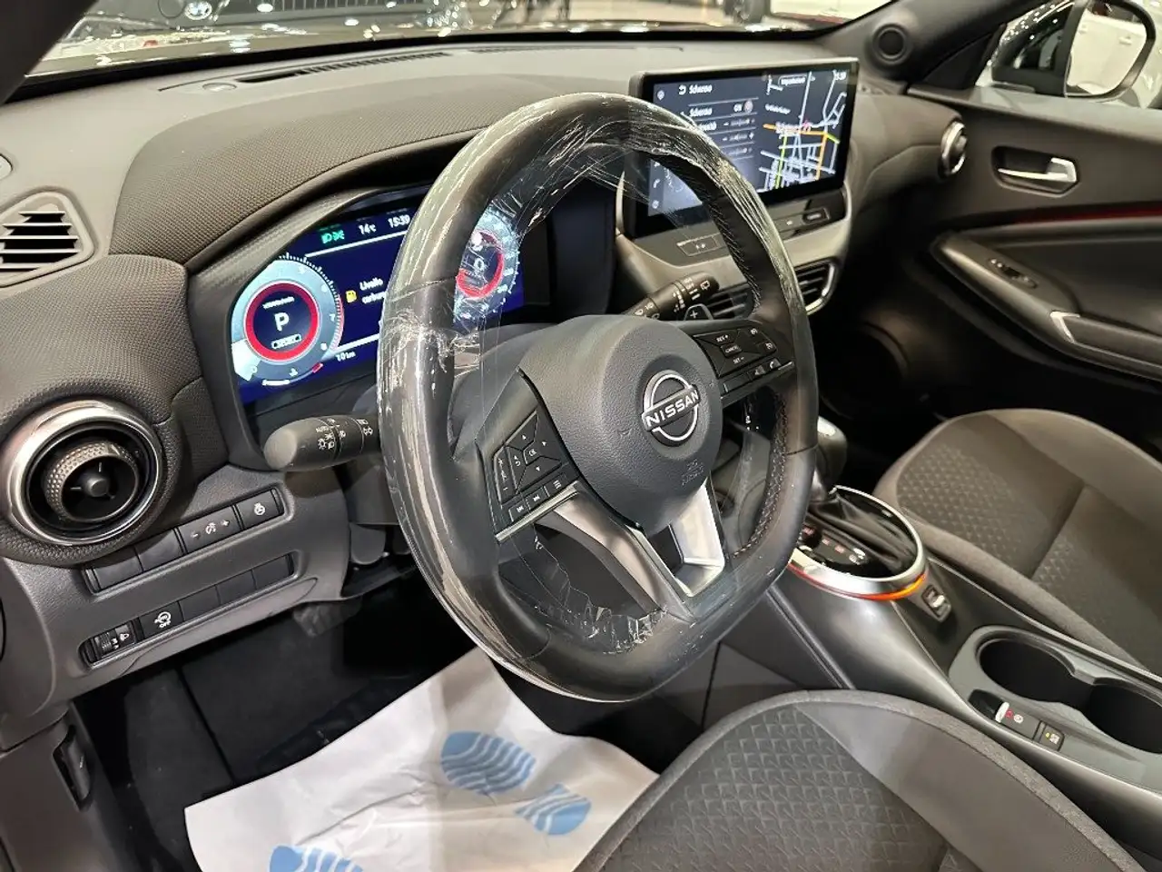 Nissan Juke 1.0 DIG-T 114 CV DCT N-Connecta 8