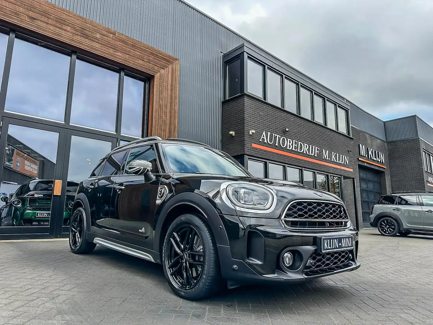 MINI Cooper S Countryman Mini 2.0 E ALL4 Chili 220pk Facelift/Lounge Leer/P Černá - 1