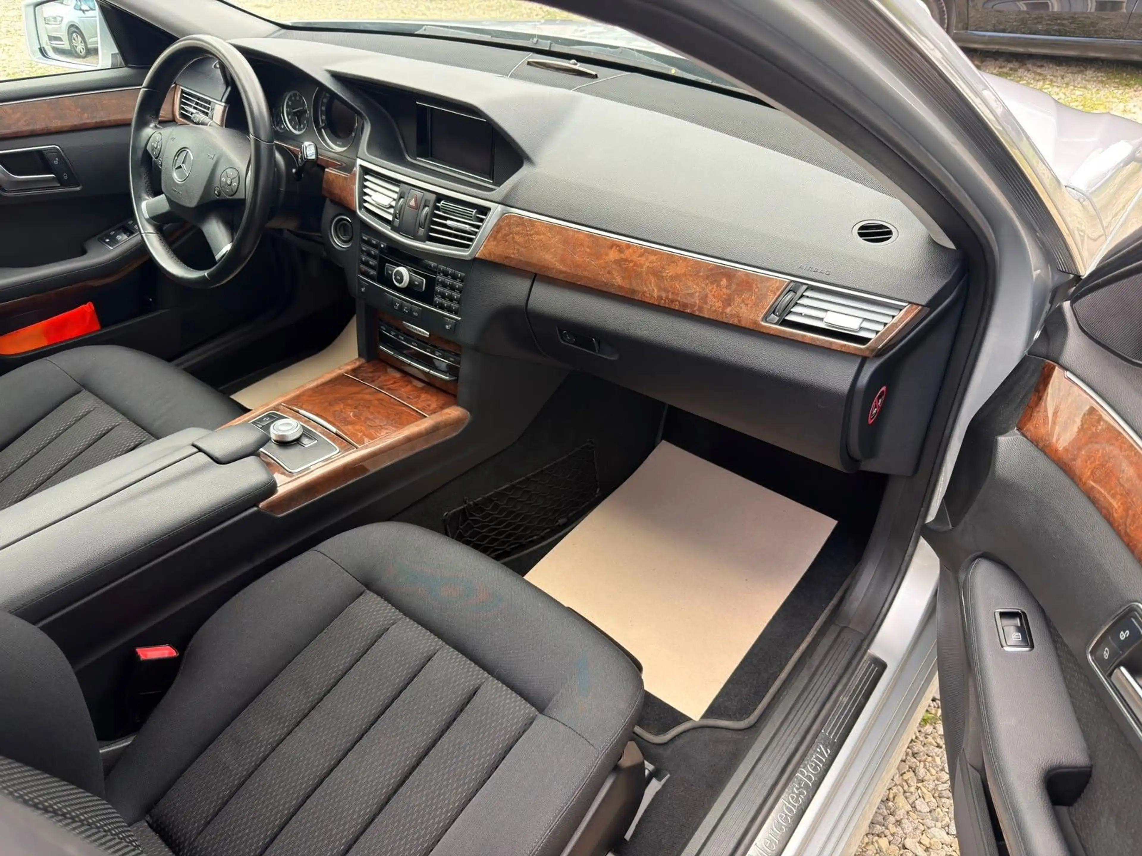 Mercedes-Benz E 220 CDI BlueEfficiency Elegance*ACC*PDC*Navi — photo 15