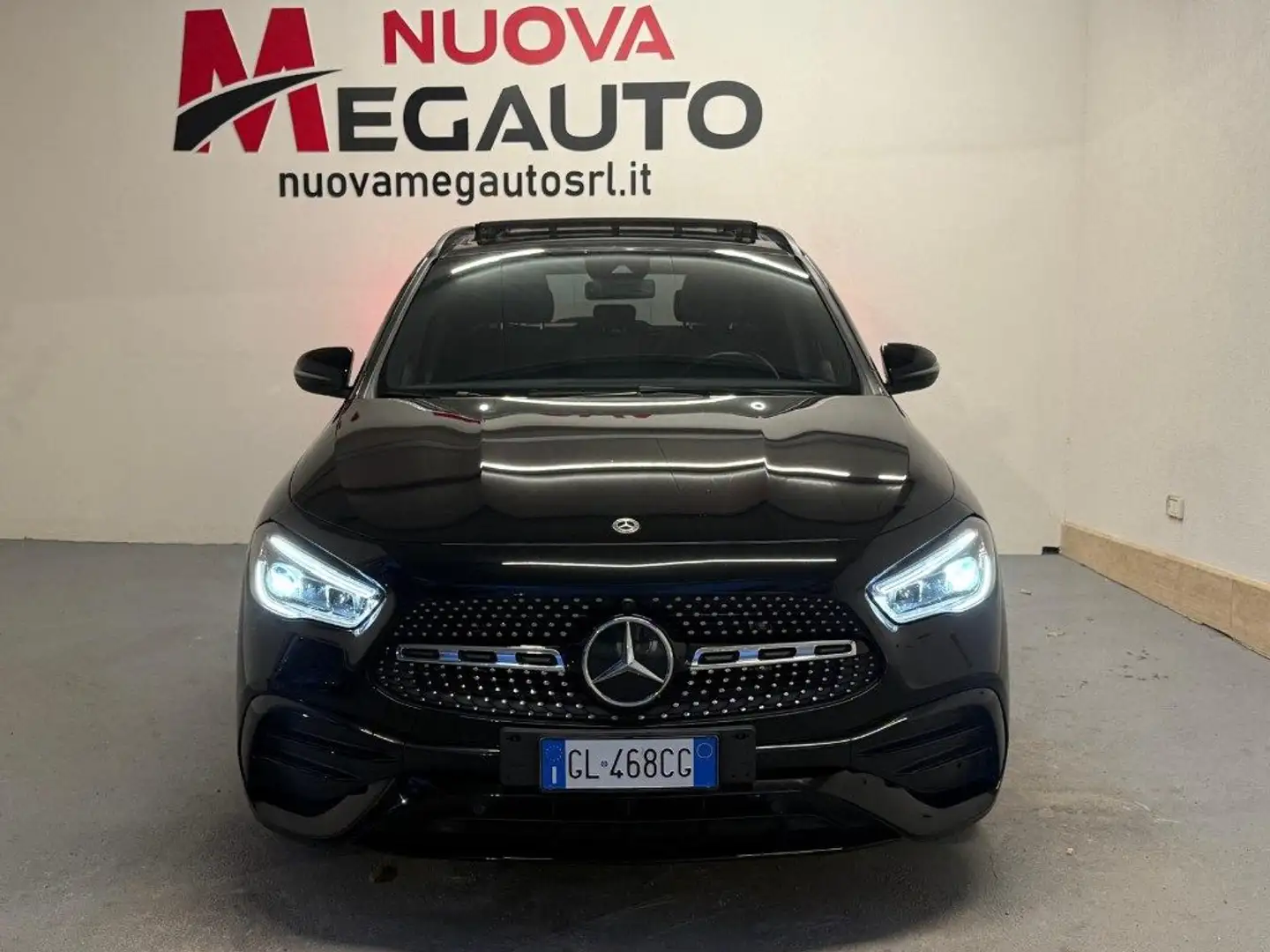 Mercedes-Benz GLA 200 d Automatic Premium Noir - 2