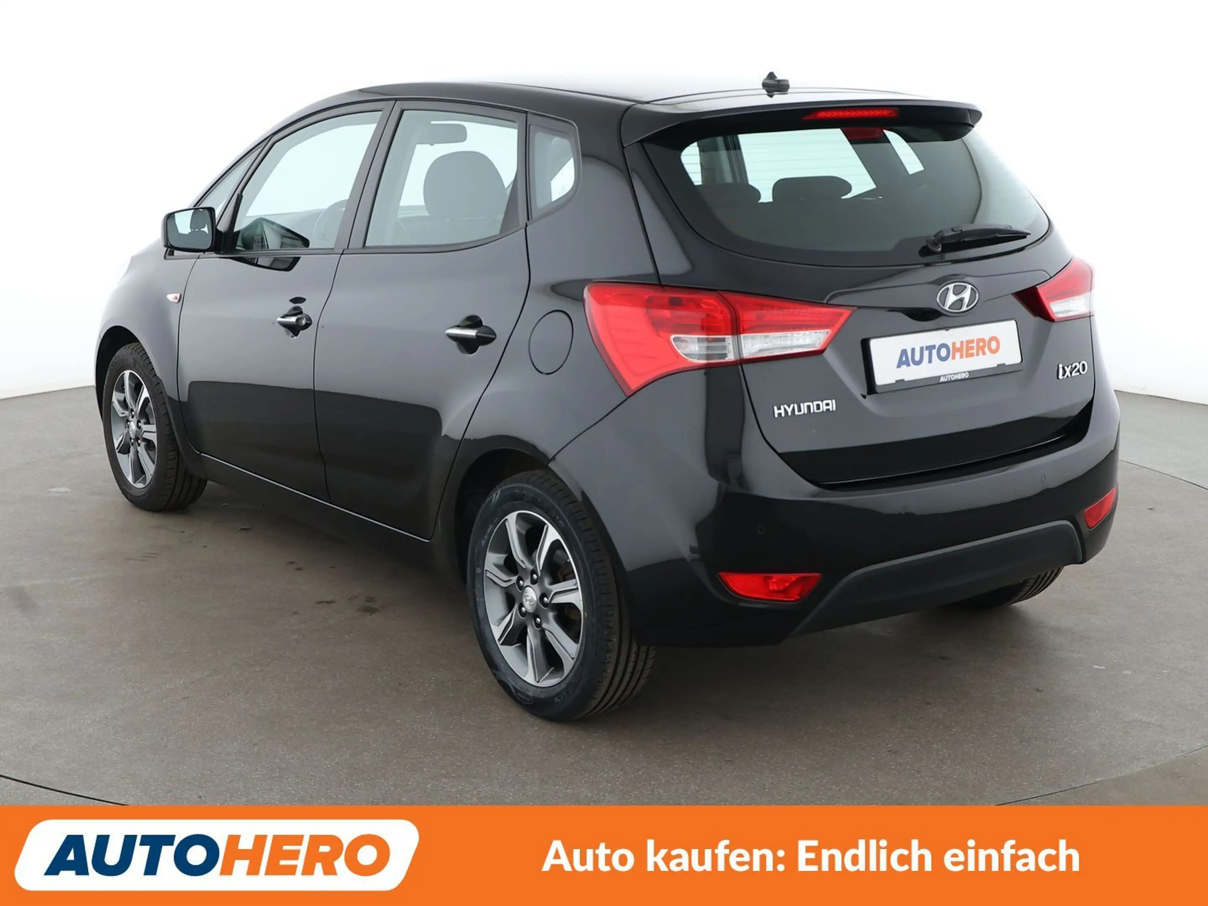 Hyundai iX20 1.6 YES! Blue*PDC*SHZ*ALU*KLIMA* — photo 4
