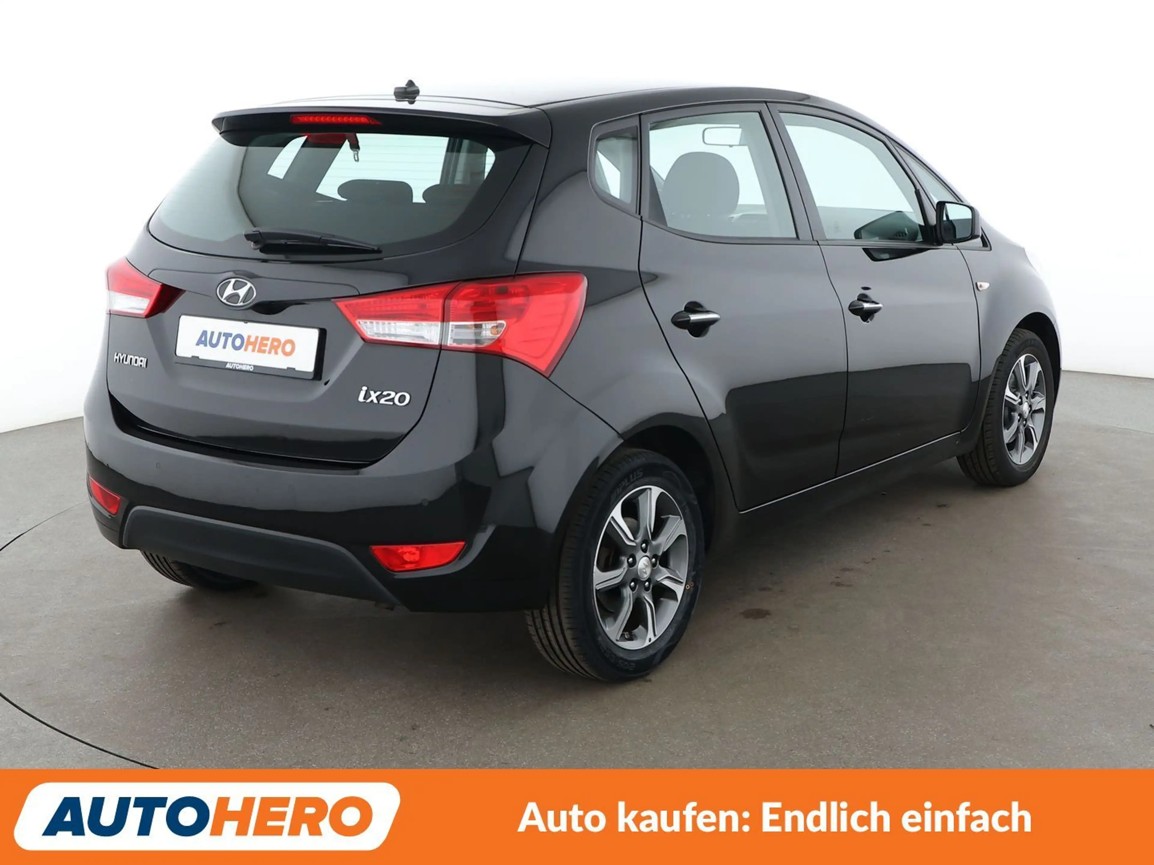Hyundai iX20 1.6 YES! Blue*PDC*SHZ*ALU*KLIMA* — photo 6