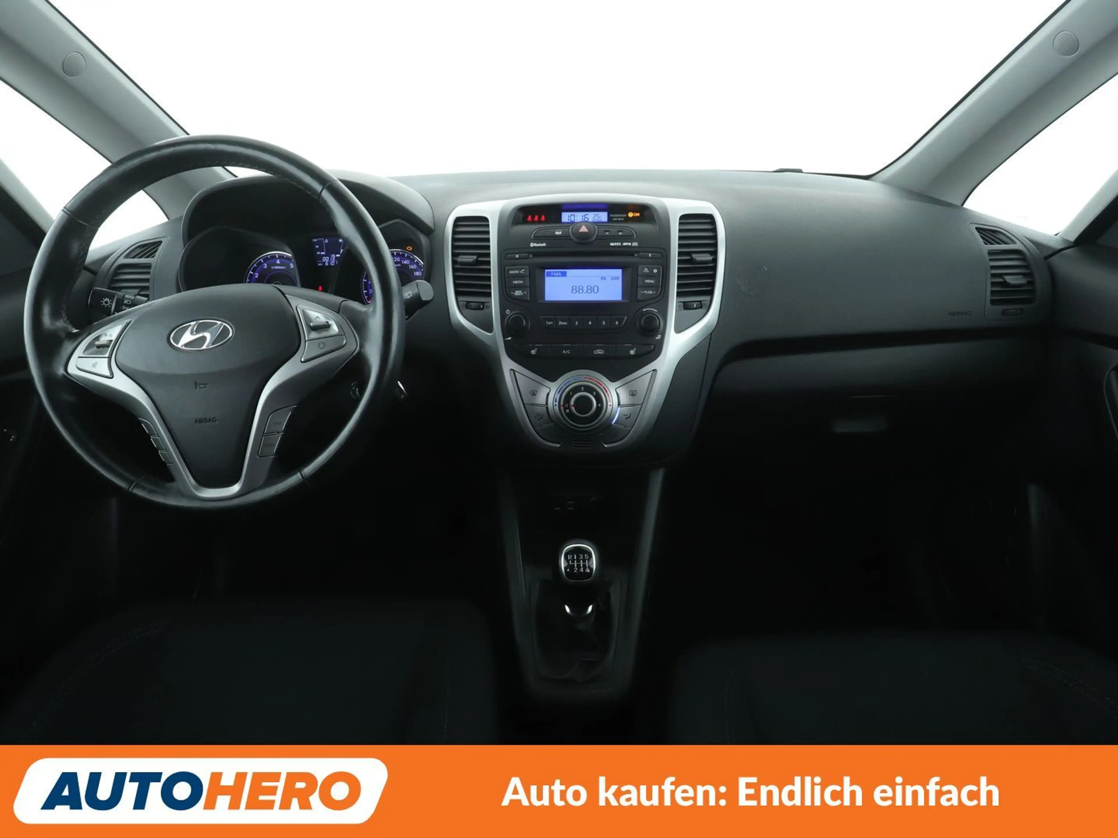 Hyundai iX20 1.6 YES! Blue*PDC*SHZ*ALU*KLIMA* — photo 12
