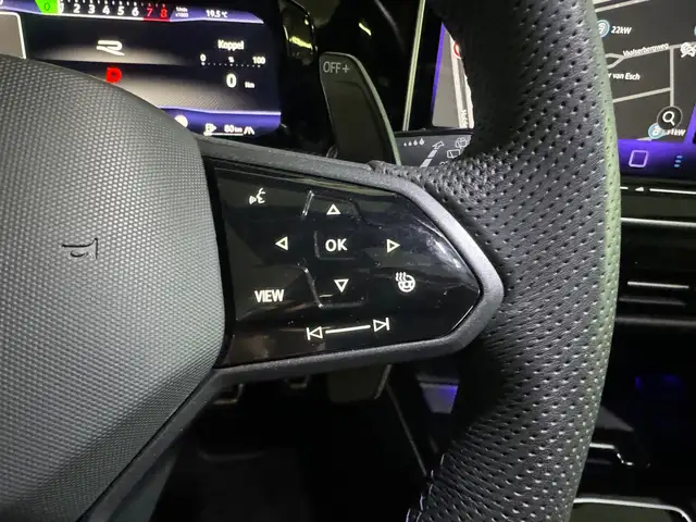 Volkswagen Golf view 14