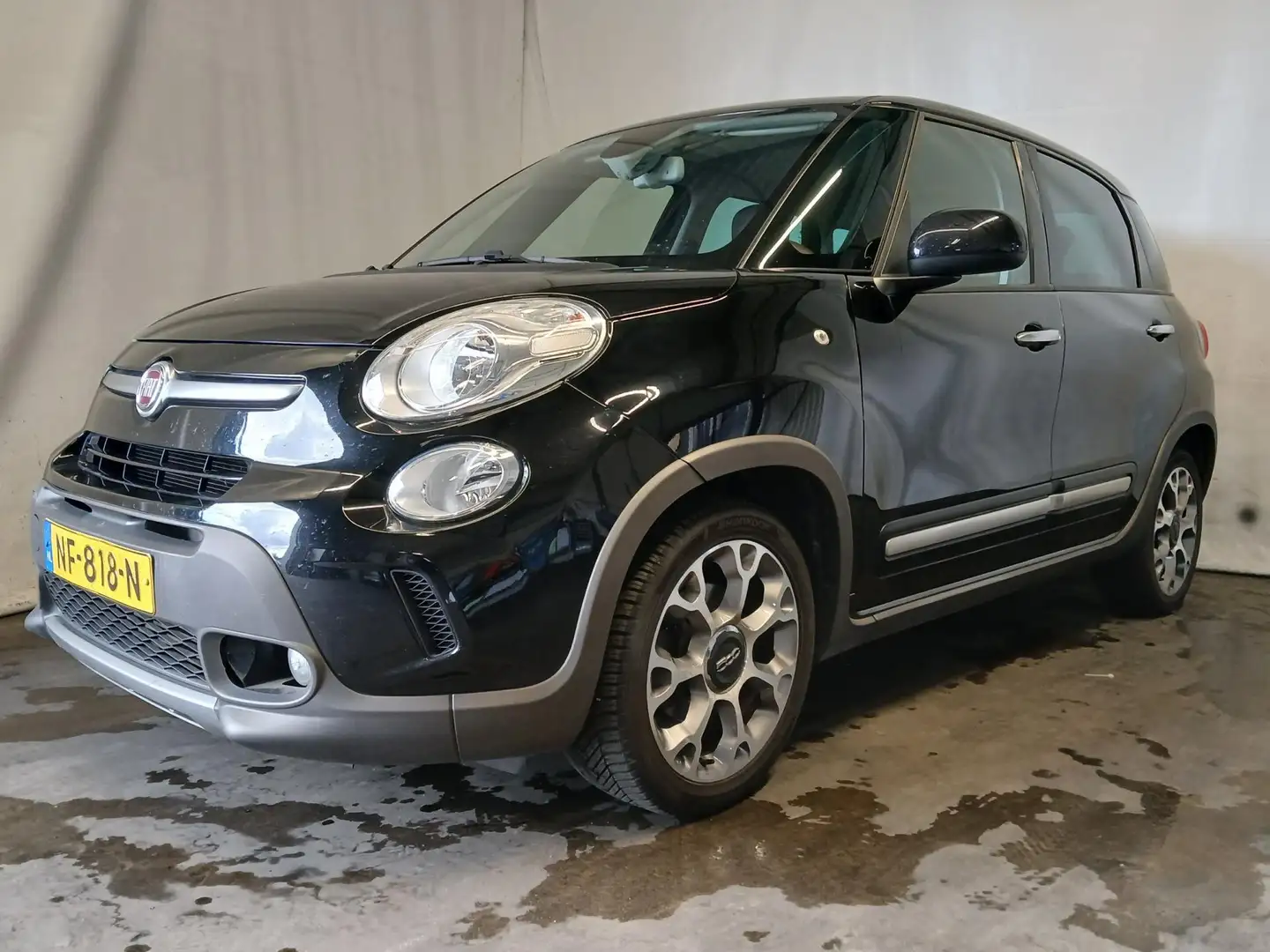 Fiat 500L 0.9 TwinAir Trekking - BPM - Clima - Cruise - Navi Zwart - 2