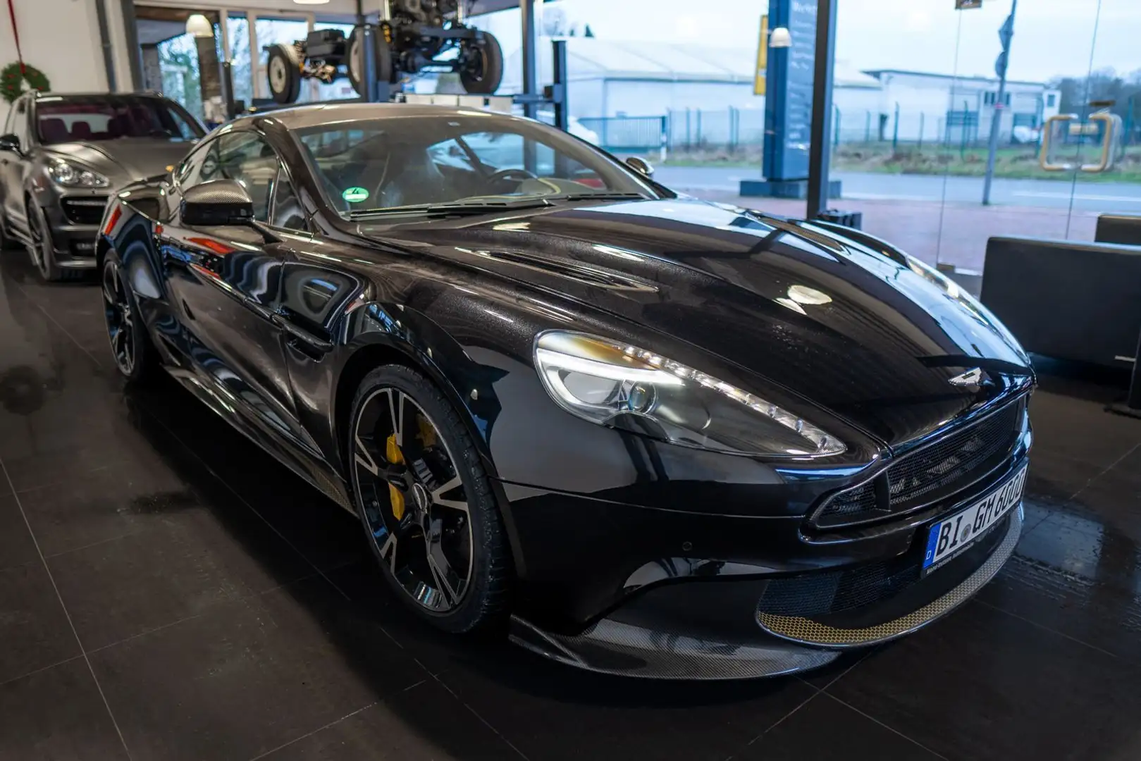 Aston Martin Vanquish S Facelift top Zustand Scheckheft lücke Чорний - 1