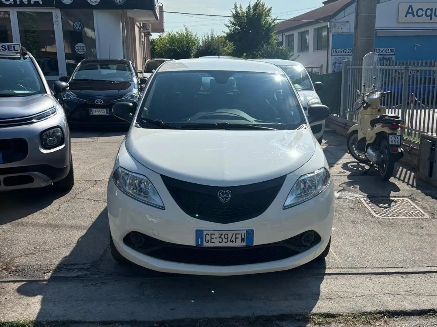 Lancia Ypsilon Ypsilon III 2015 1.0 hybrid Silver  NESSUN VICOLO Bianco - 1